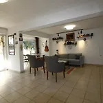 Bonapart Hotel 2*