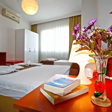 酒店 邦帕特酒店 Çeşme