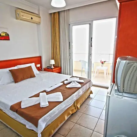 邦帕特酒店 Çeşme