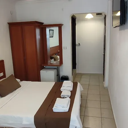 酒店 邦帕特酒店 Çeşme