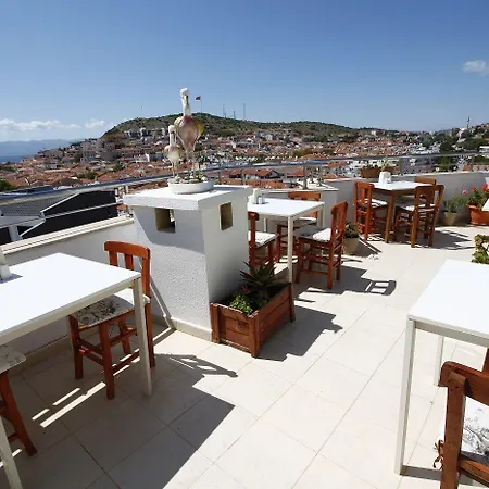 邦帕特酒店 Çeşme