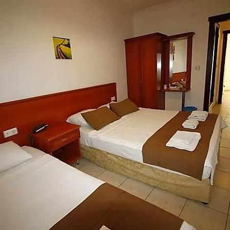 Hotel Bonapart 2*